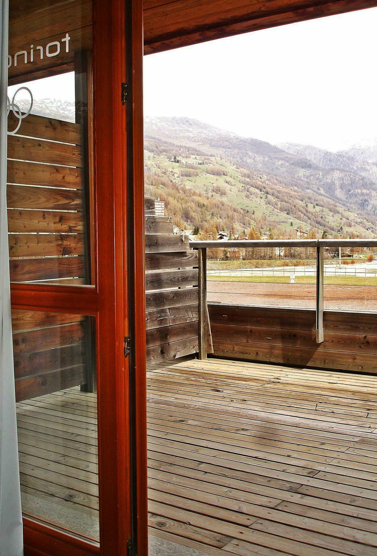 Pragelato Ski Jumping Hotel Exterior photo